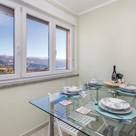 Jane Апартаменты *